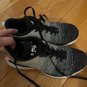 APL black/white sneakers